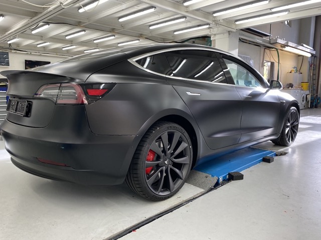 Lackschutz – Foliencenter Zürich, Projekt 134